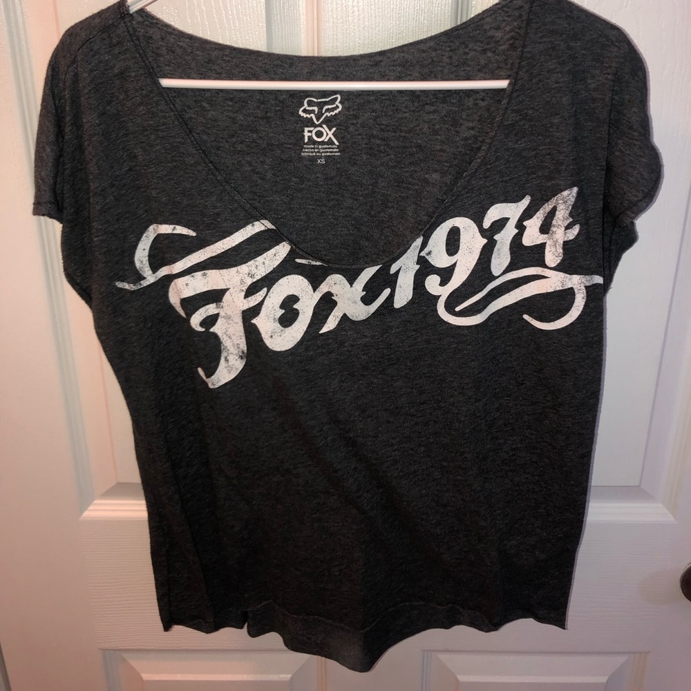 Women’s Fox Tee